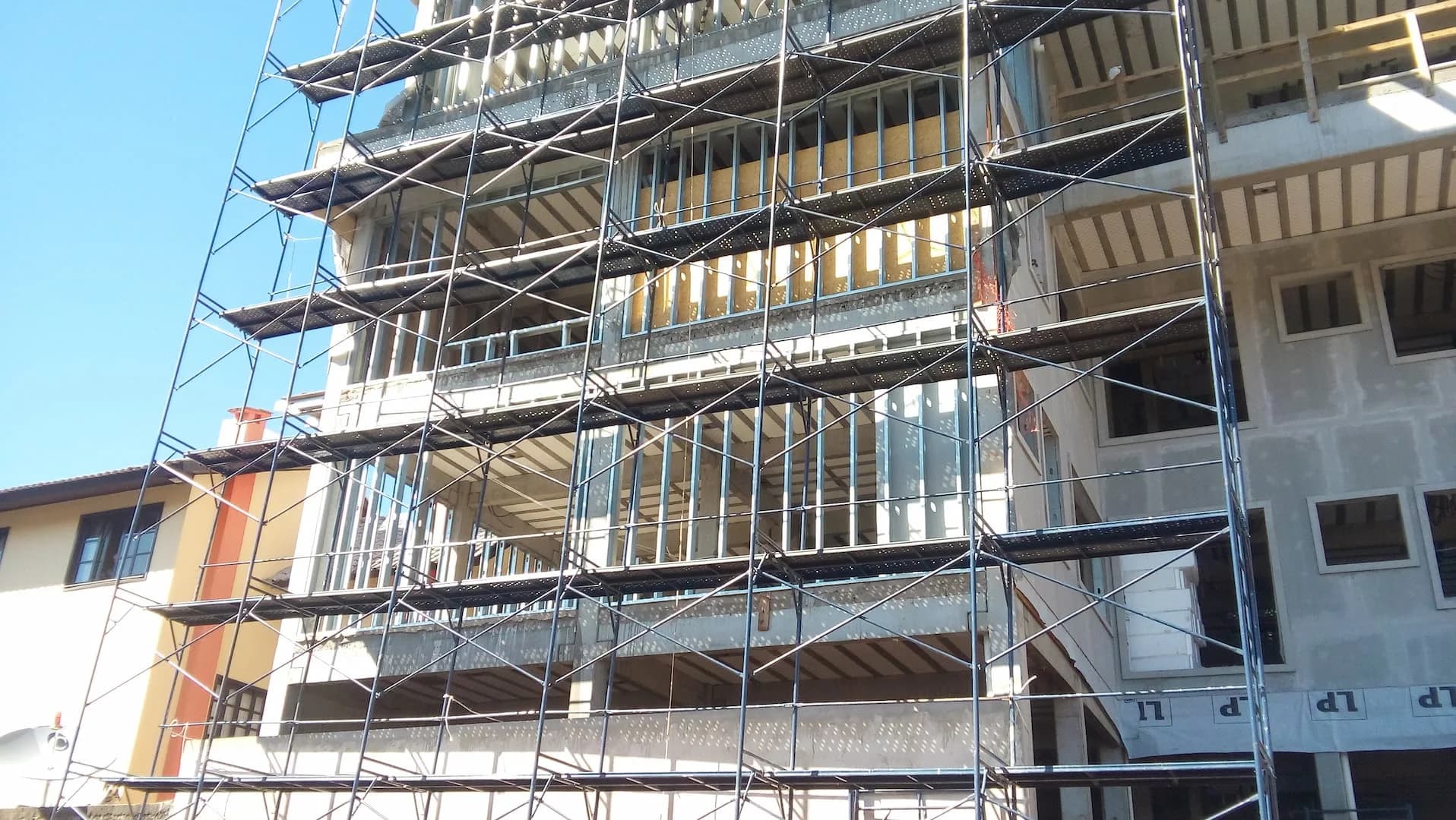 Edifício de Steel Frame — imagem 21 de 25