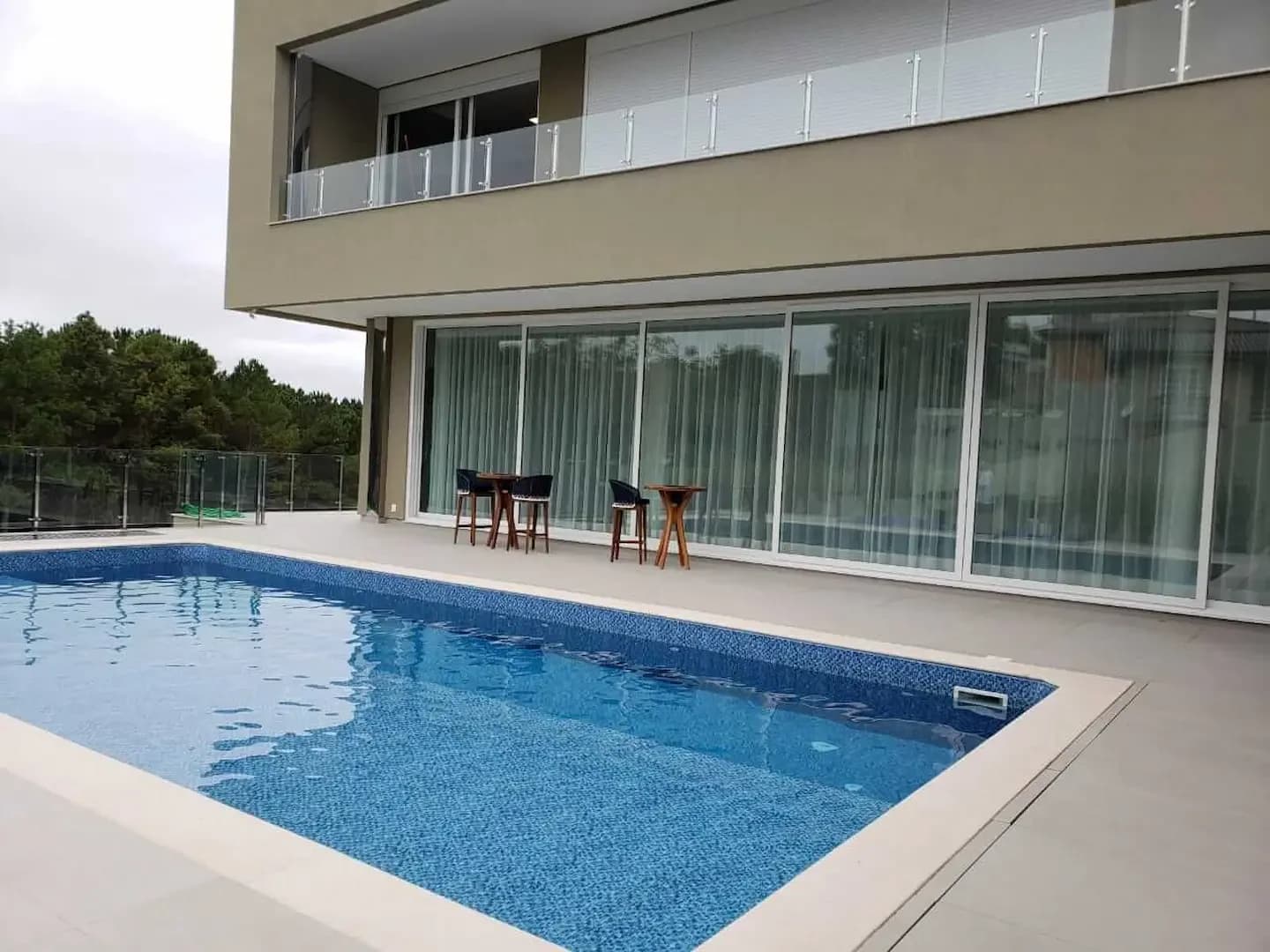 Residência de alto padrão II — imagem 2 de 23