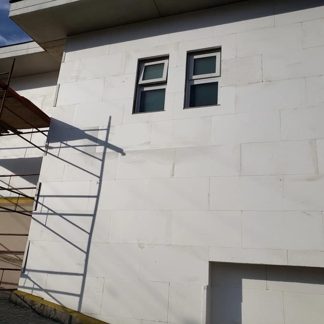 Sistema EIFS em residência — imagem 7 de 15