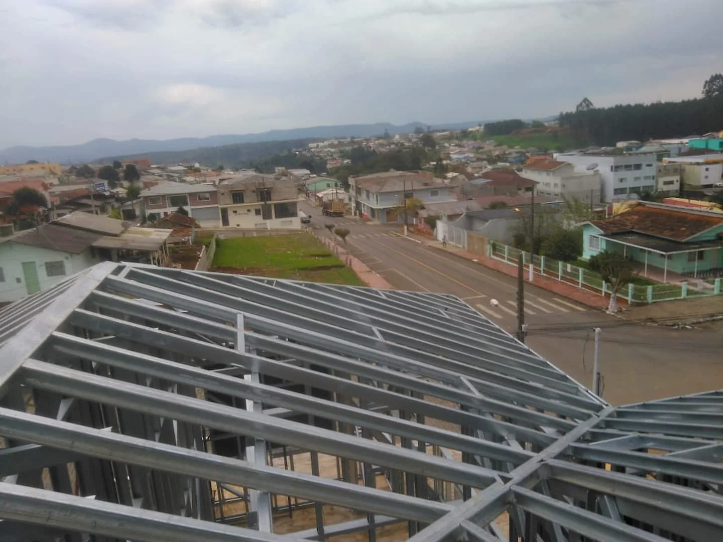 Residência de alto padrão, obra da Poli Steel em Santa Cecília, SC