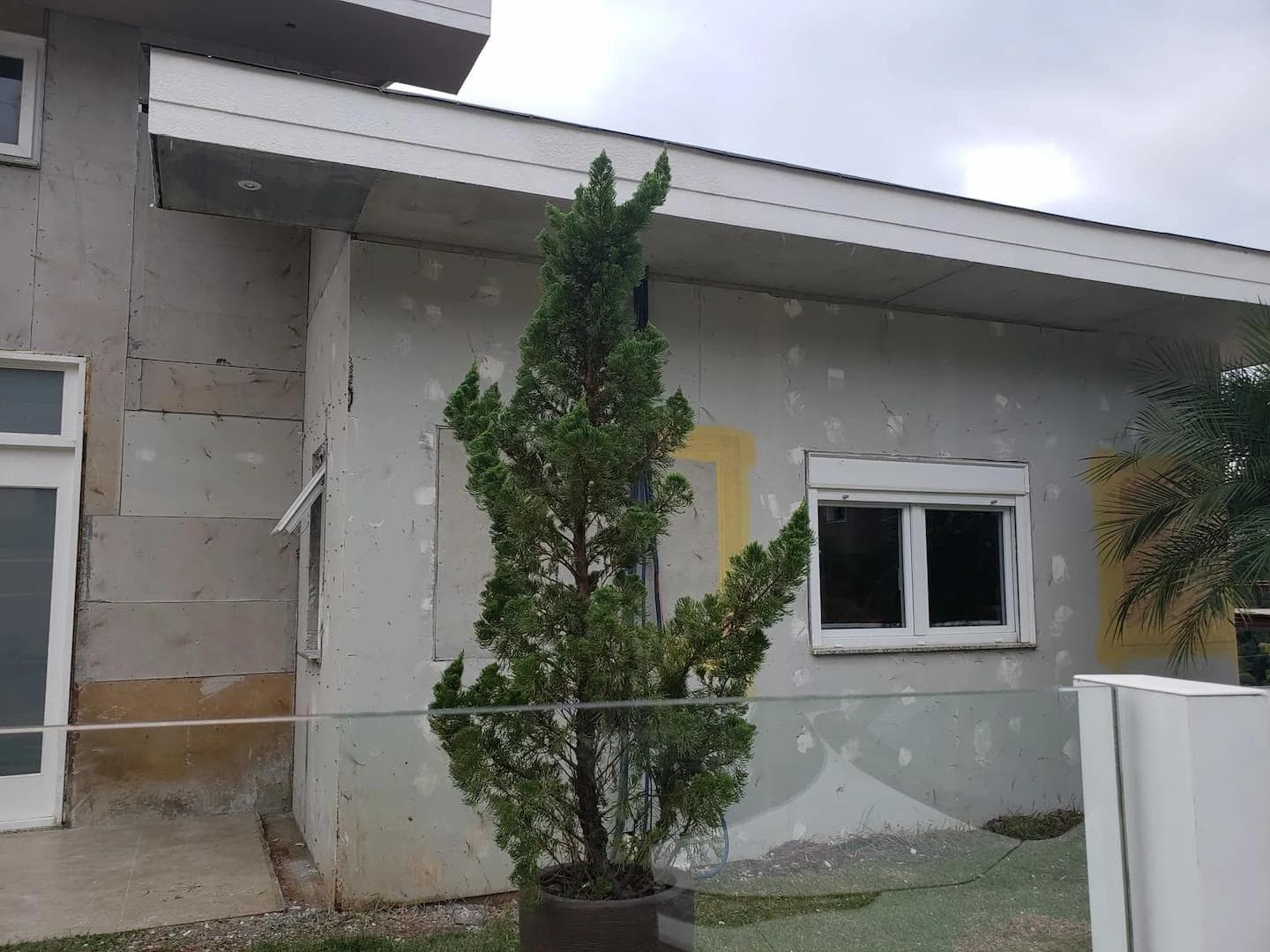 Fachada residencial com sistema EIFS executada em Caçador, Santa Catarina